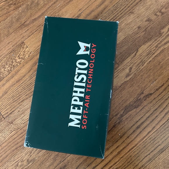 Mephisto Black Loafers Slip-Ons with Moccasin Stitching - Picture 7 of 7